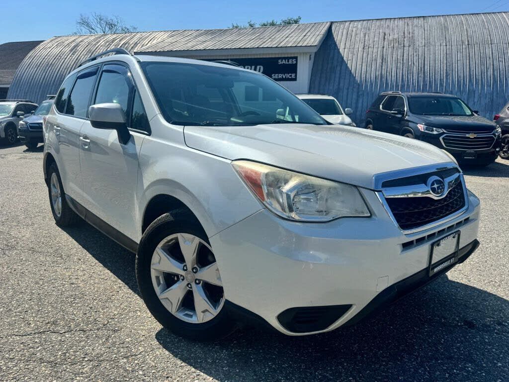2015 SUBARU Forester