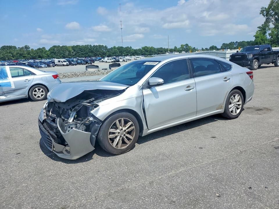 2013 TOYOTA Avalon