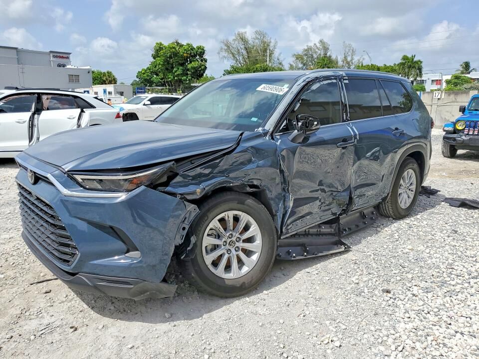 2026 TOYOTA Grand Highlander