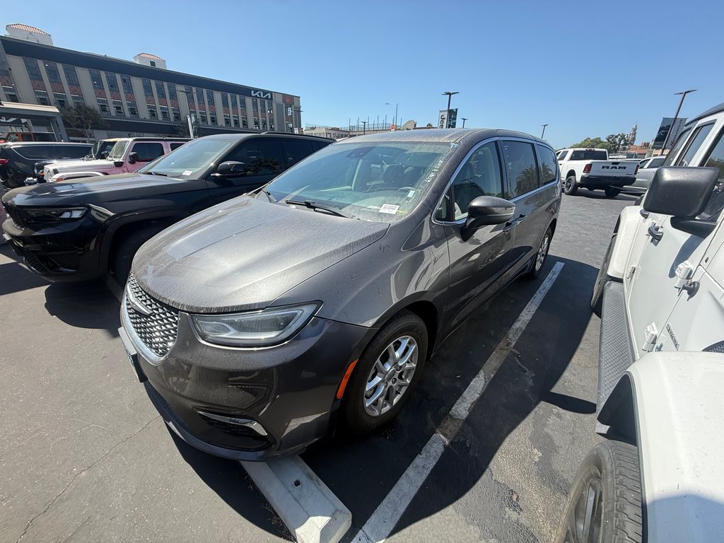 2023 CHRYSLER Pacifica