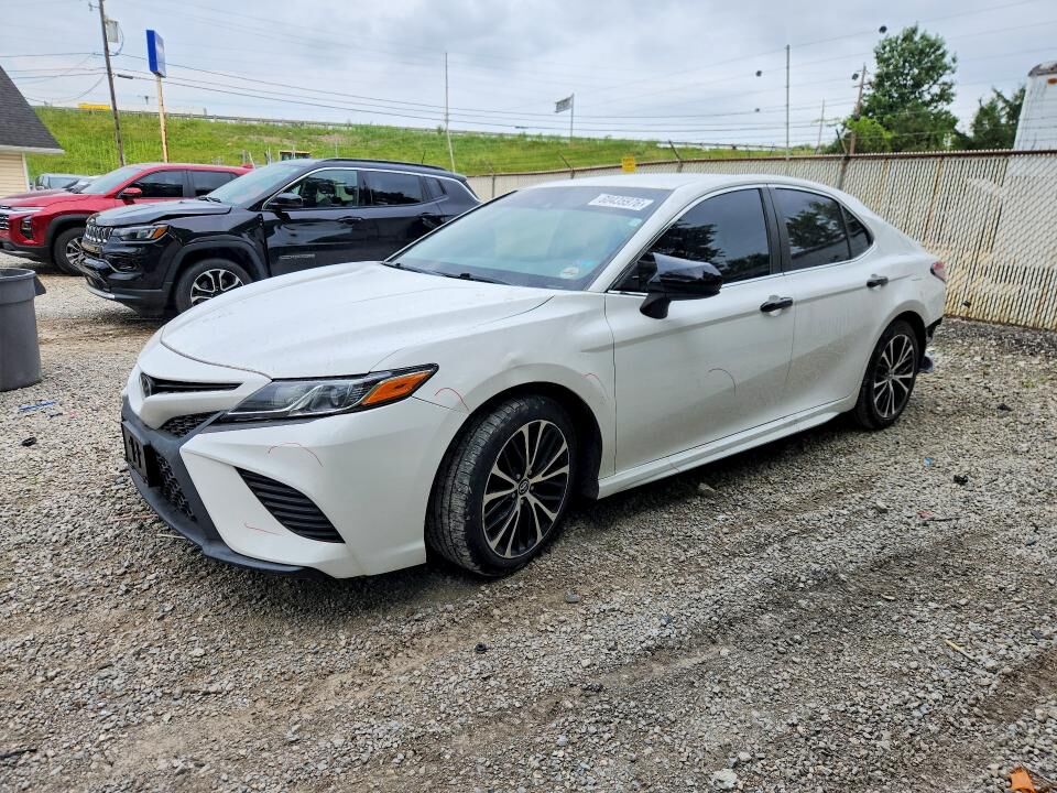 2018 TOYOTA Camry