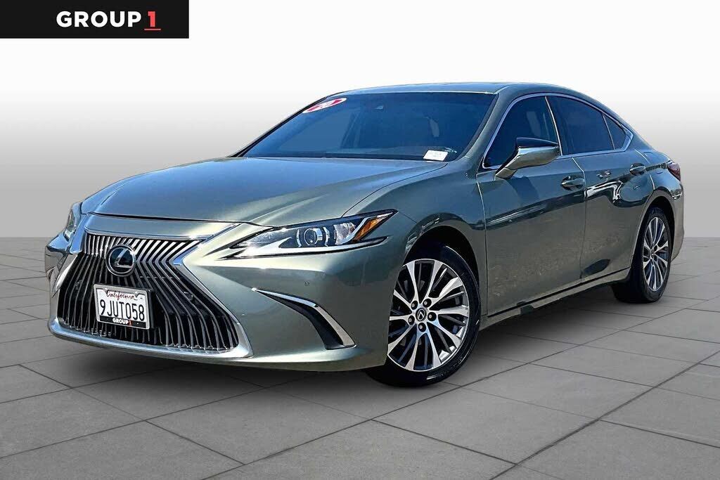 2020 LEXUS ES