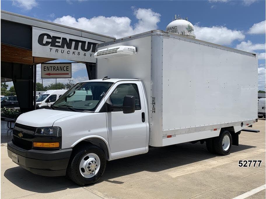 2024 CHEVROLET Express