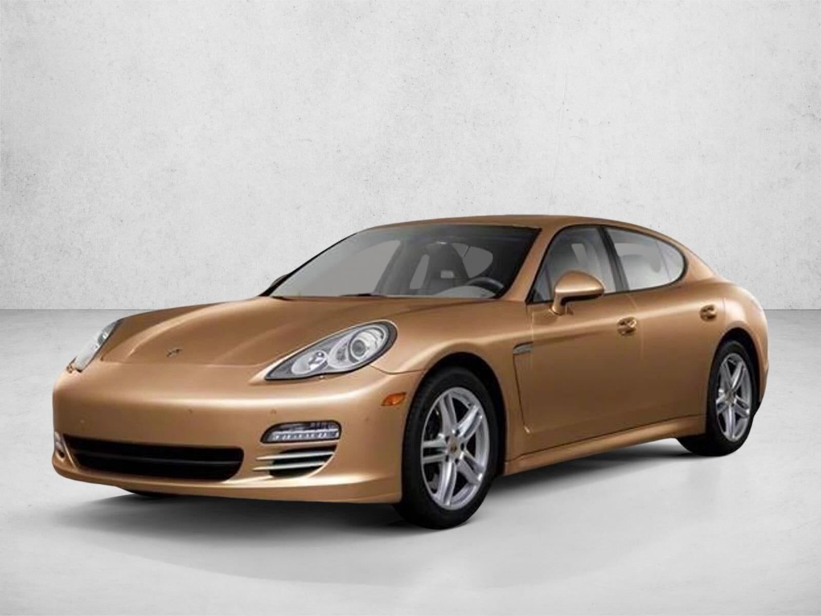 2011 PORSCHE Panamera