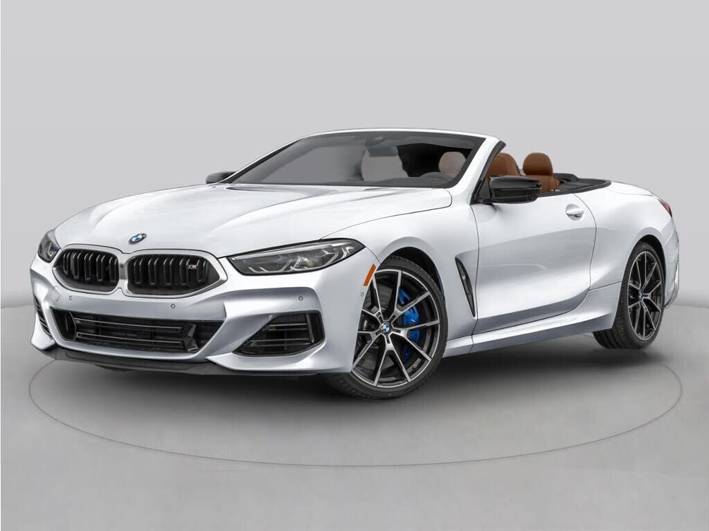 2023 BMW M8