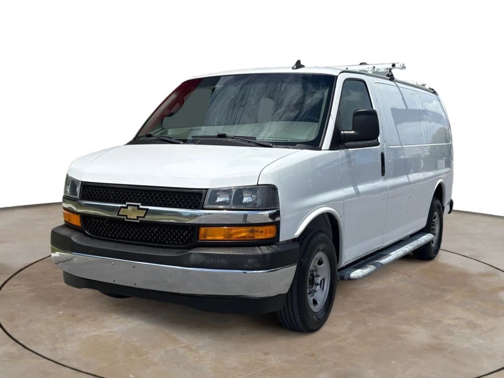 2020 CHEVROLET Express