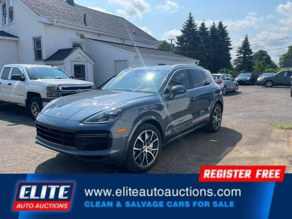 2020 PORSCHE Cayenne