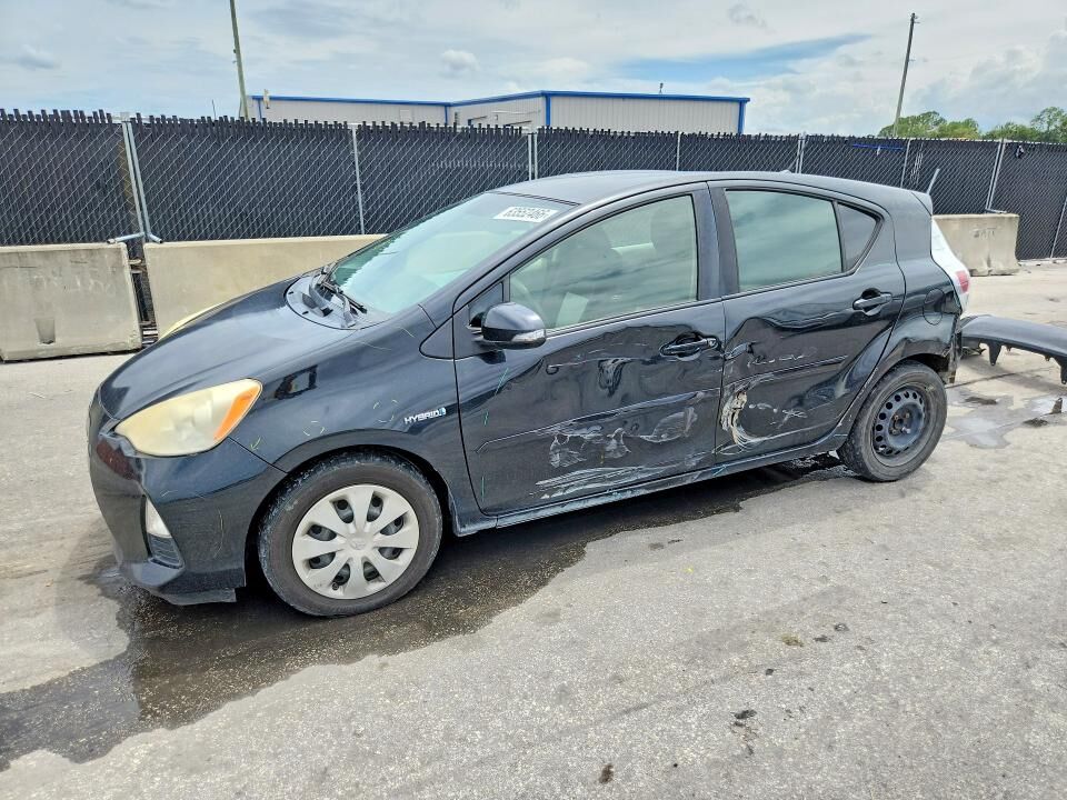 2012 TOYOTA Prius