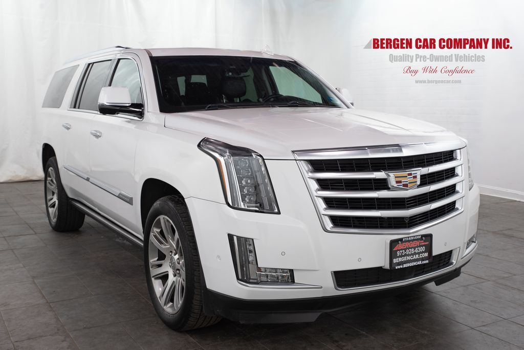 2017 CADILLAC Escalade ESV