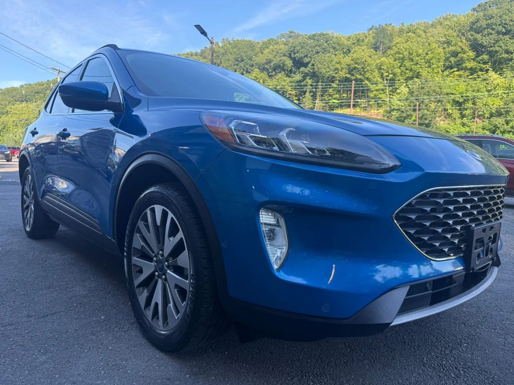 2020 FORD Escape