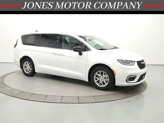 2025 CHRYSLER Pacifica