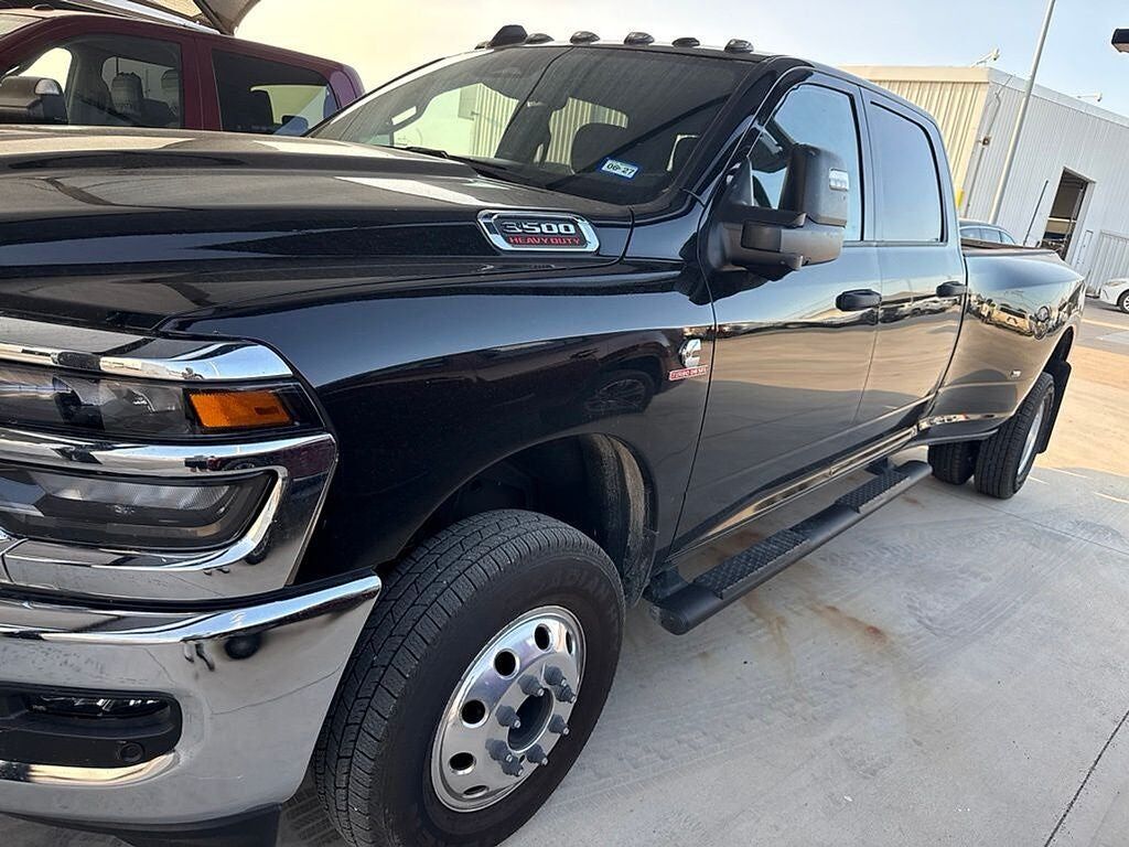 2025 RAM 3500