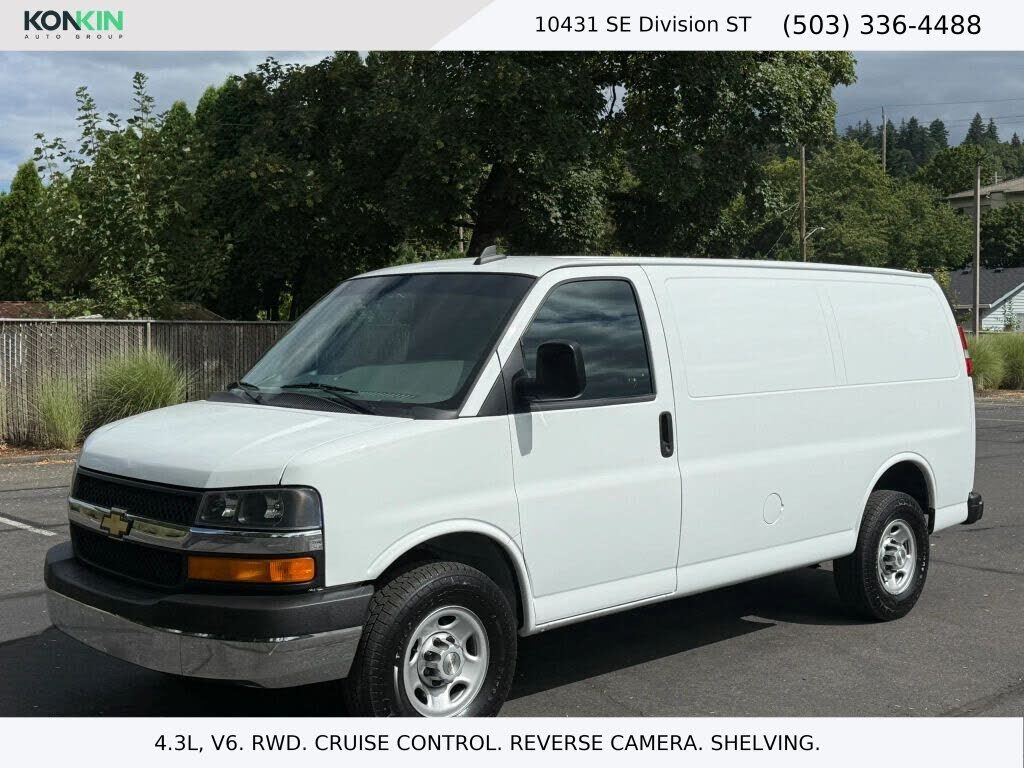 2022 CHEVROLET Express