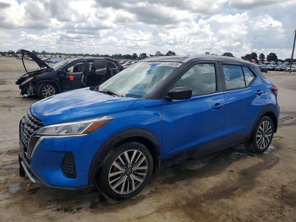 2023 NISSAN Kicks