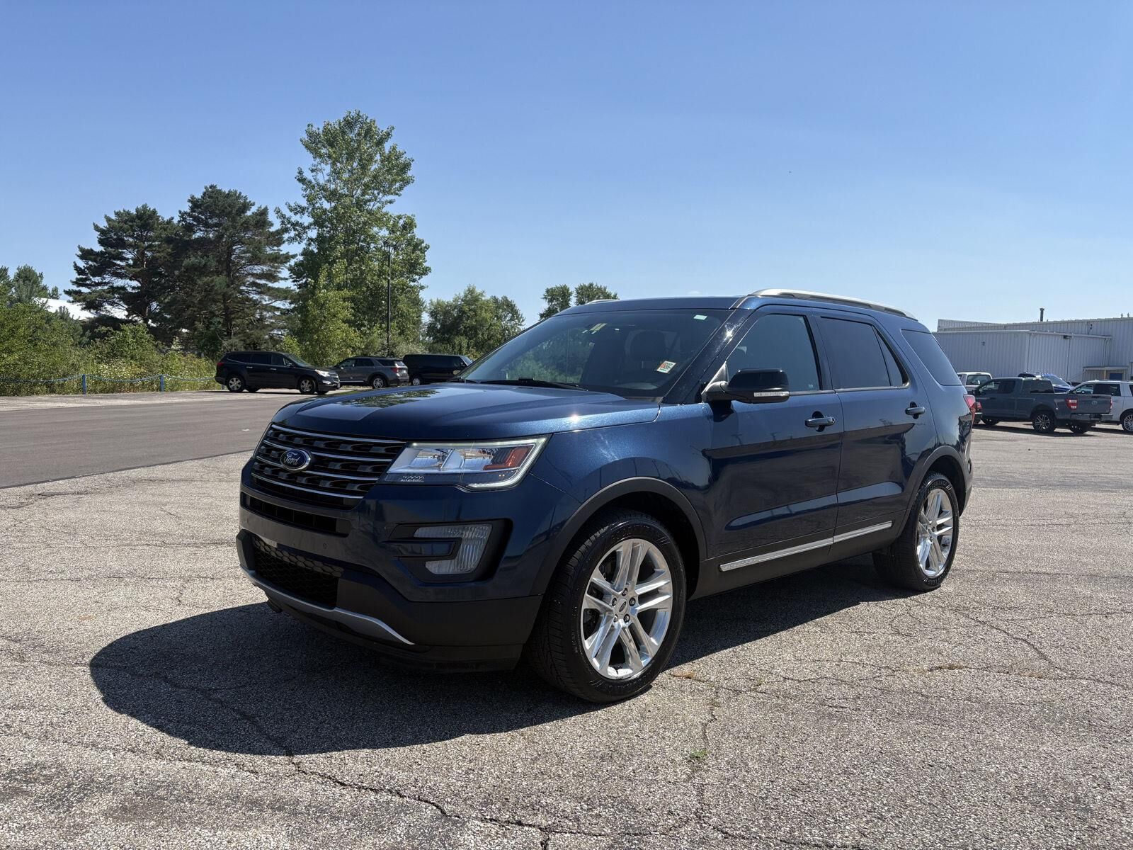 2017 FORD Explorer