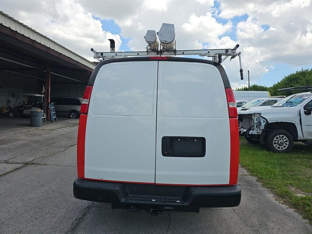 2021 CHEVROLET Express