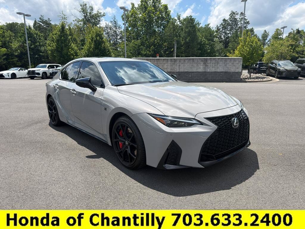 2025 LEXUS IS