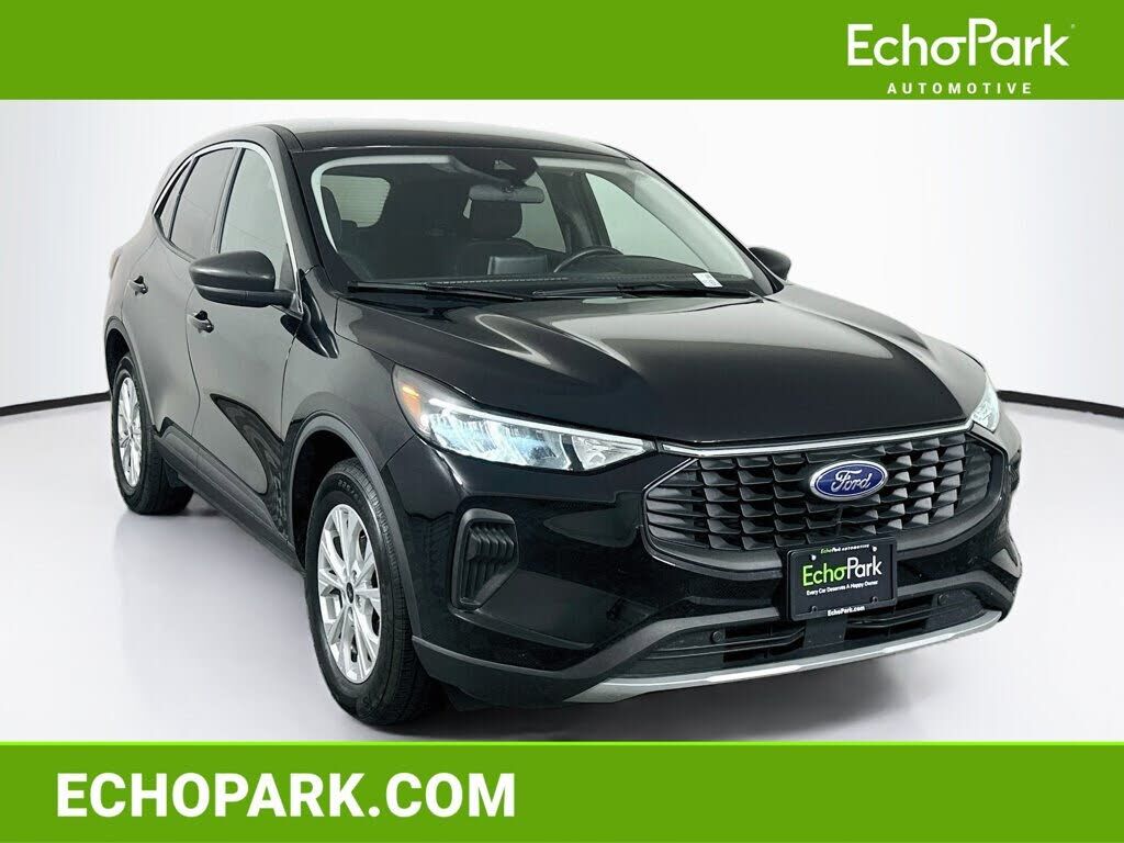 2024 FORD Escape