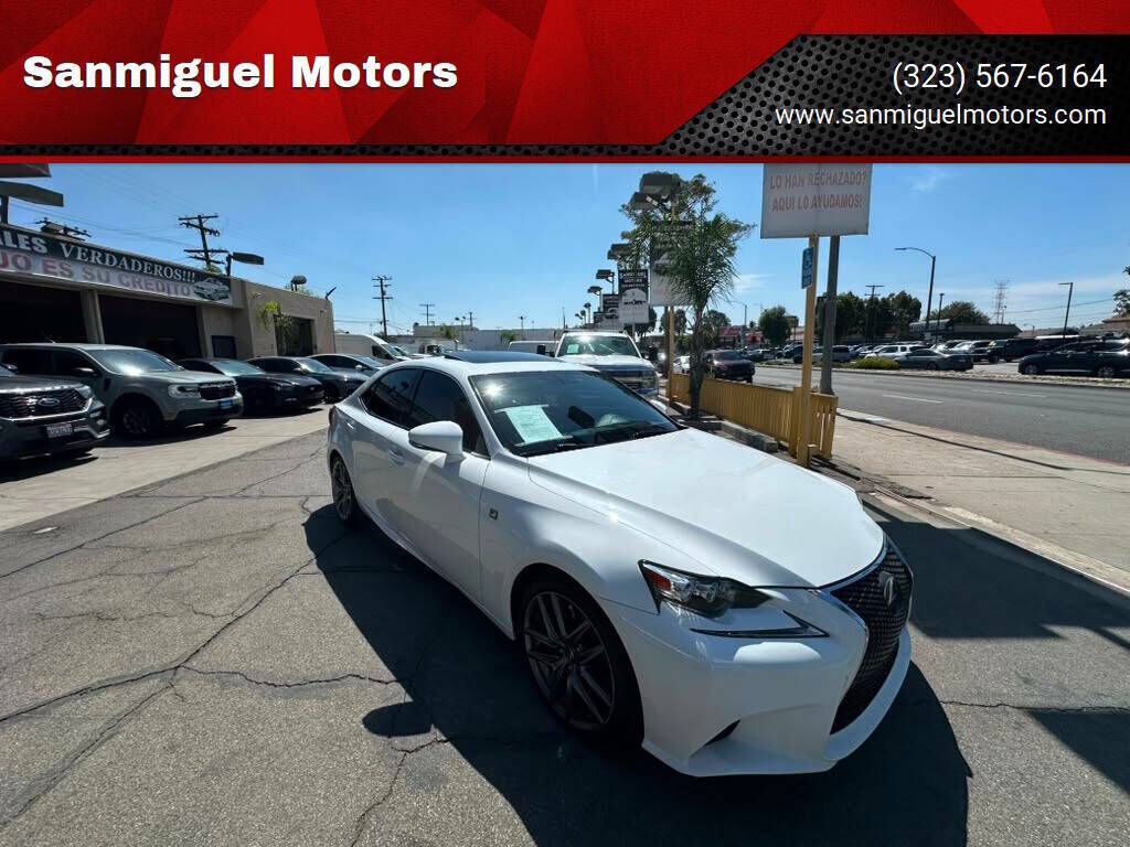 2016 LEXUS IS