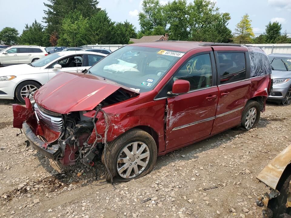 2013 CHRYSLER Town and Country