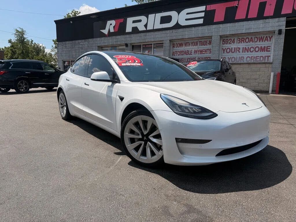 2021 TESLA Model 3
