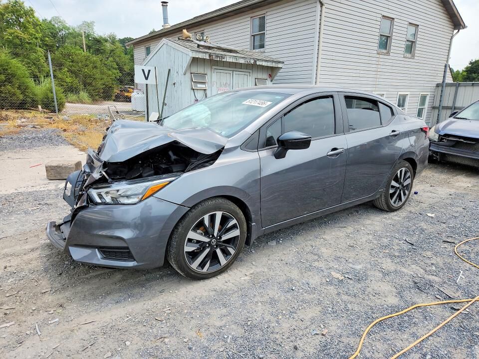 2022 NISSAN Versa