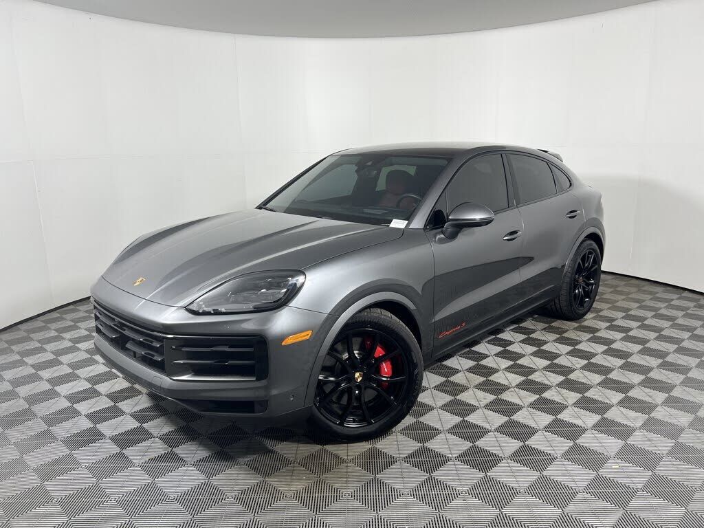 2026 PORSCHE Cayenne