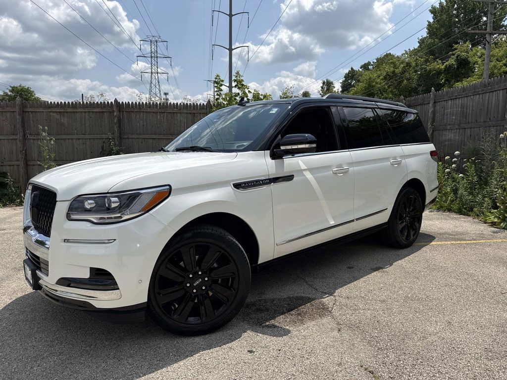 2024 LINCOLN Navigator