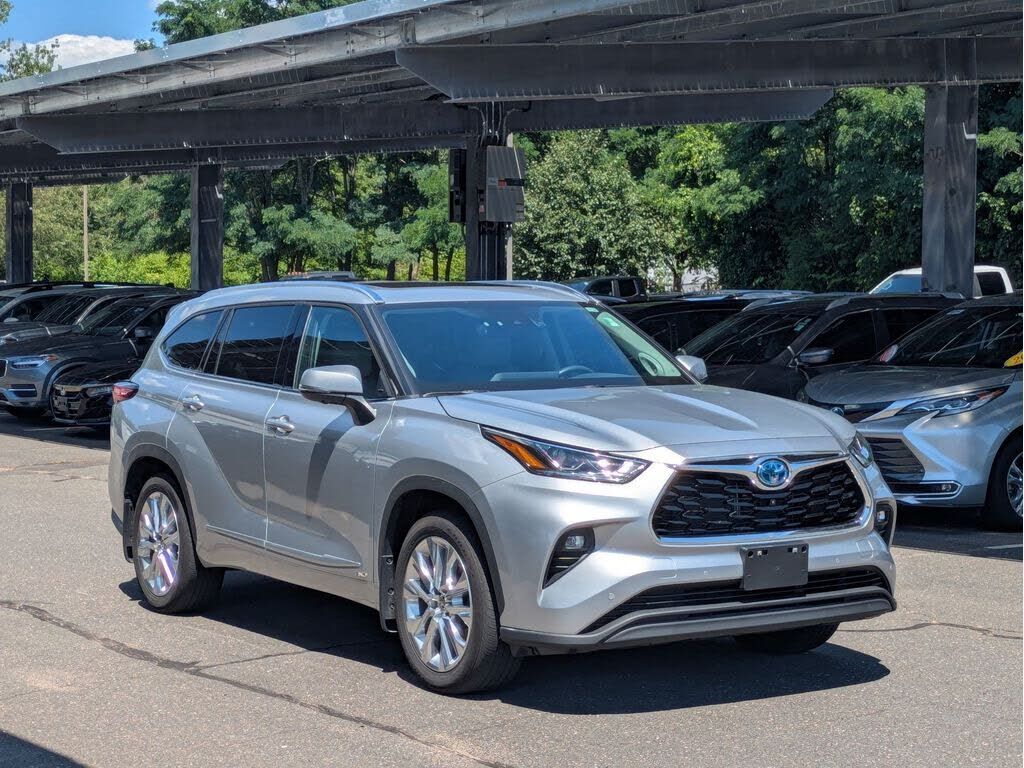 2023 TOYOTA Highlander