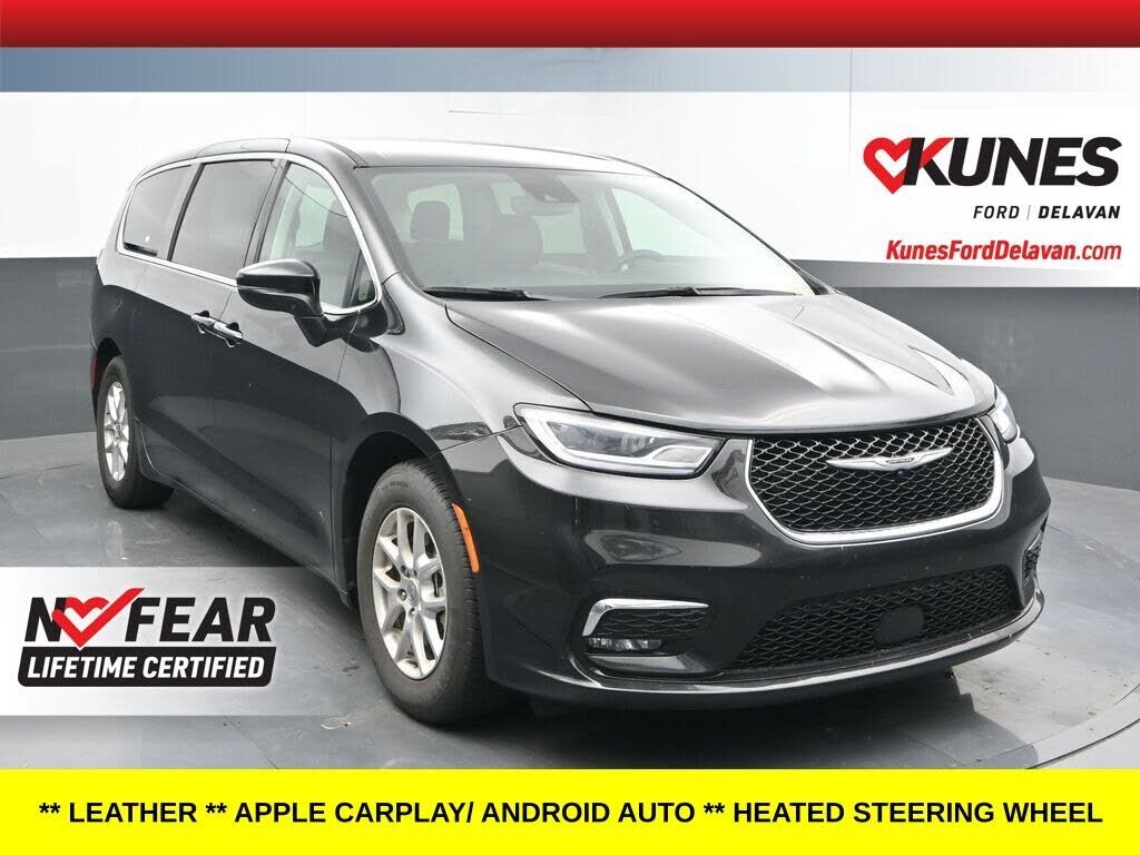 2023 CHRYSLER Pacifica