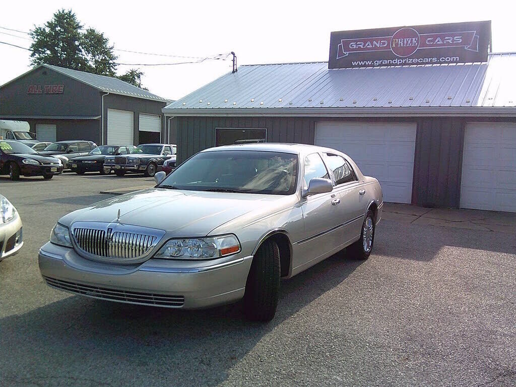 2007 LINCOLN Town Car