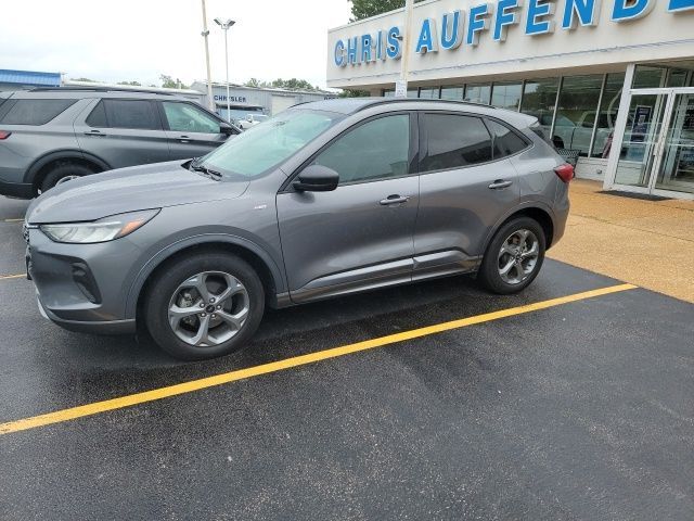 2024 FORD Escape