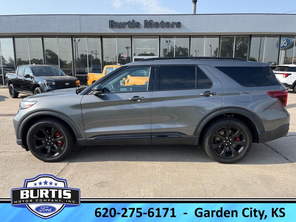 2023 FORD Explorer