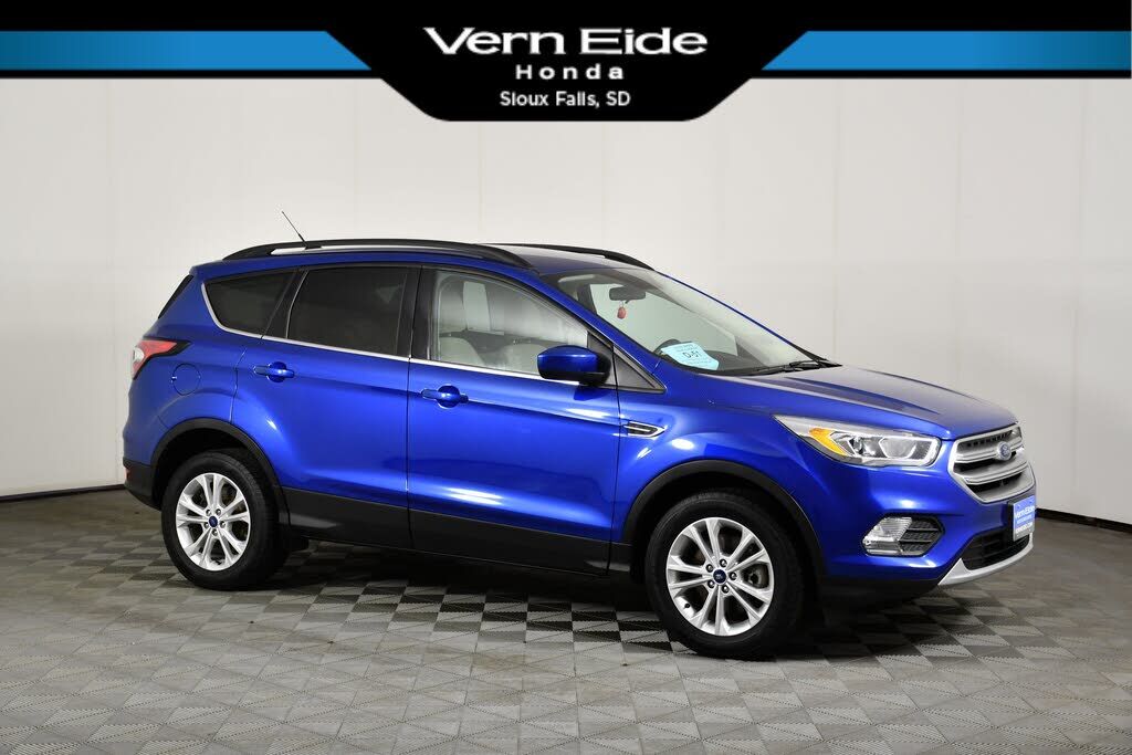 2017 FORD Escape