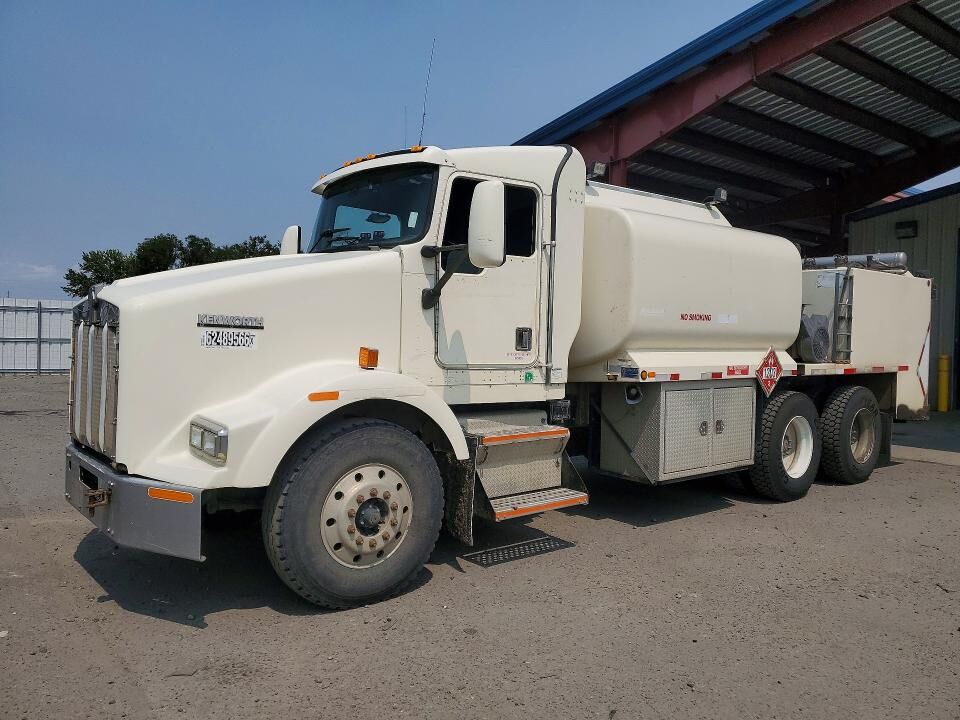 1999 KENWORTH T800