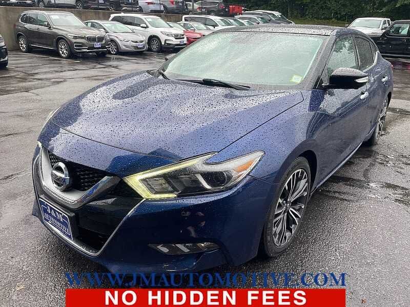 2017 NISSAN Maxima