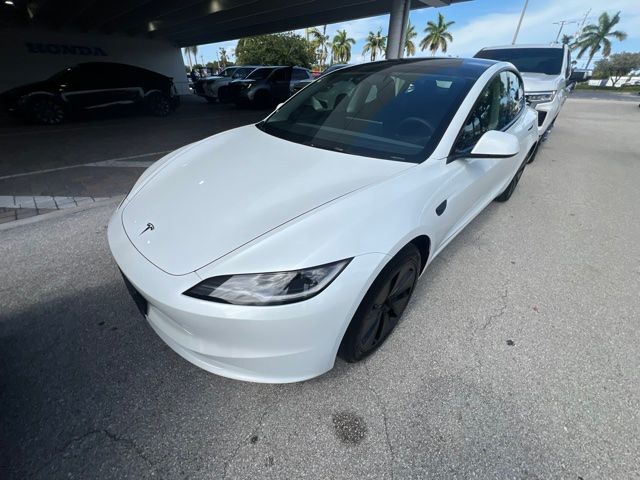 2024 TESLA Model 3