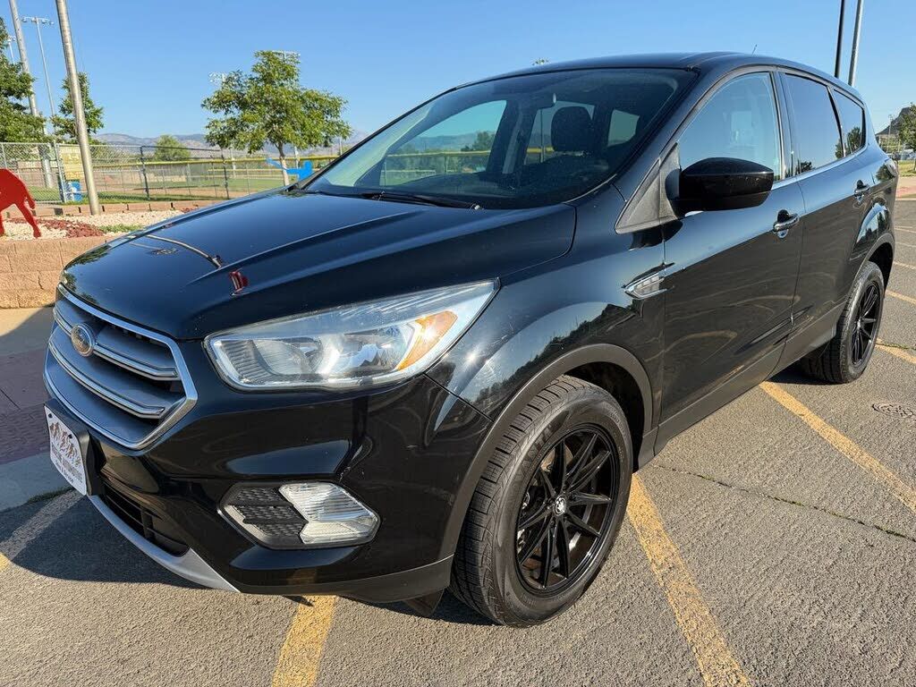 2017 FORD Escape