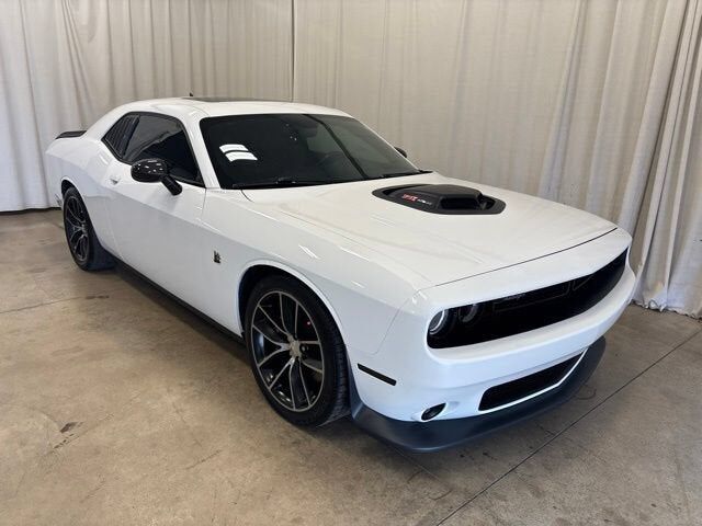2016 DODGE Challenger