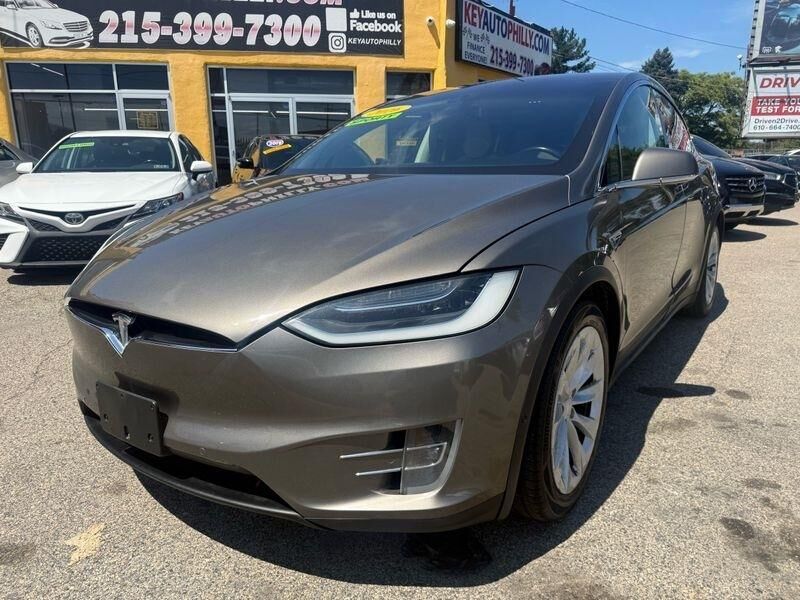 2016 TESLA Model X