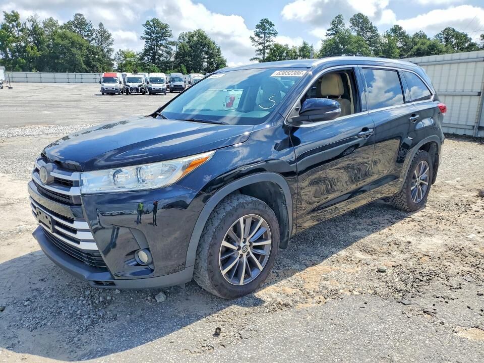 2018 TOYOTA Highlander