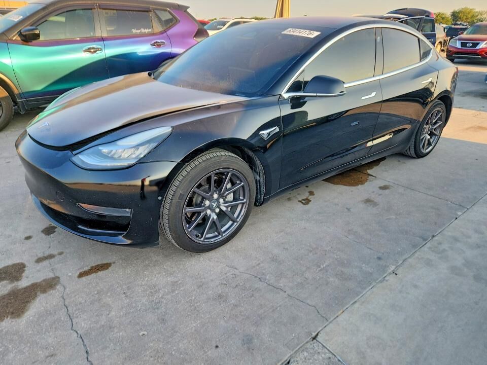 2018 TESLA Model 3