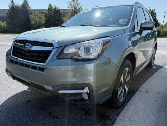 2017 SUBARU Forester