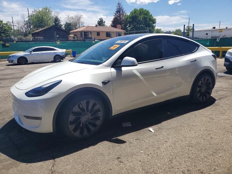 2024 TESLA Model Y