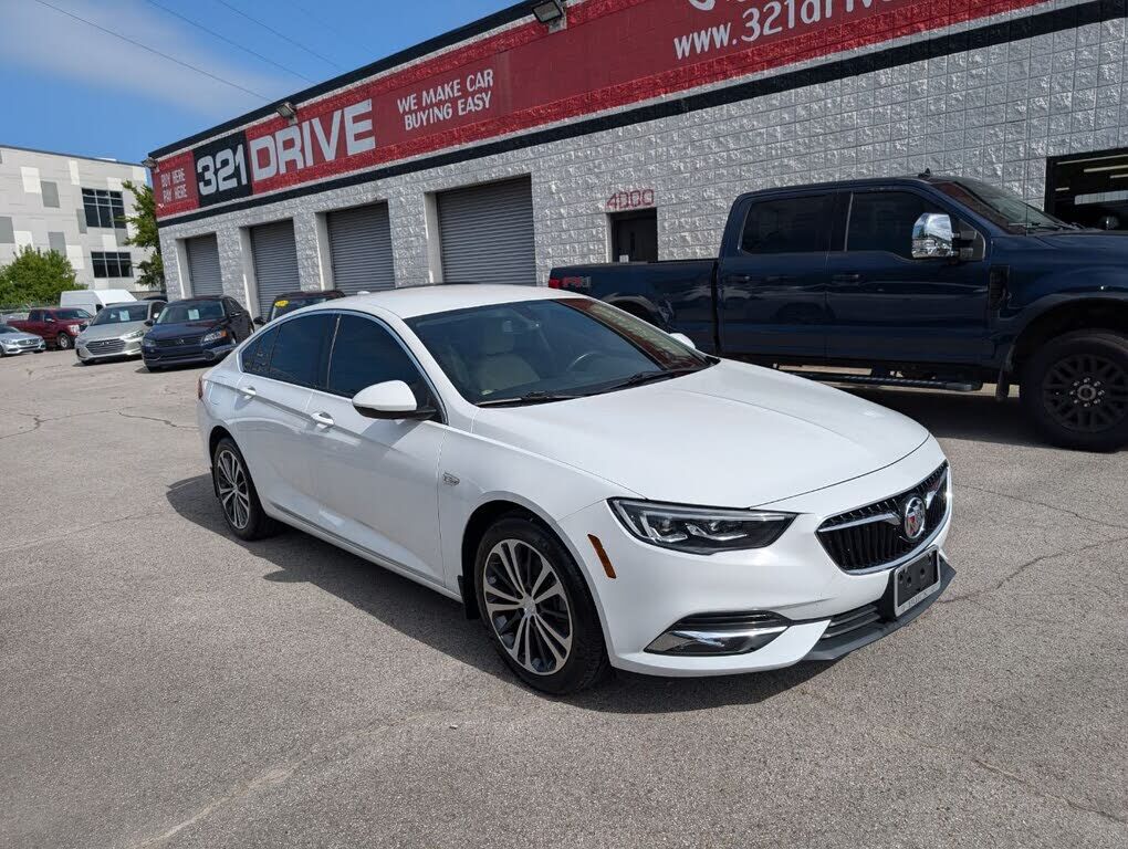 2019 BUICK Regal