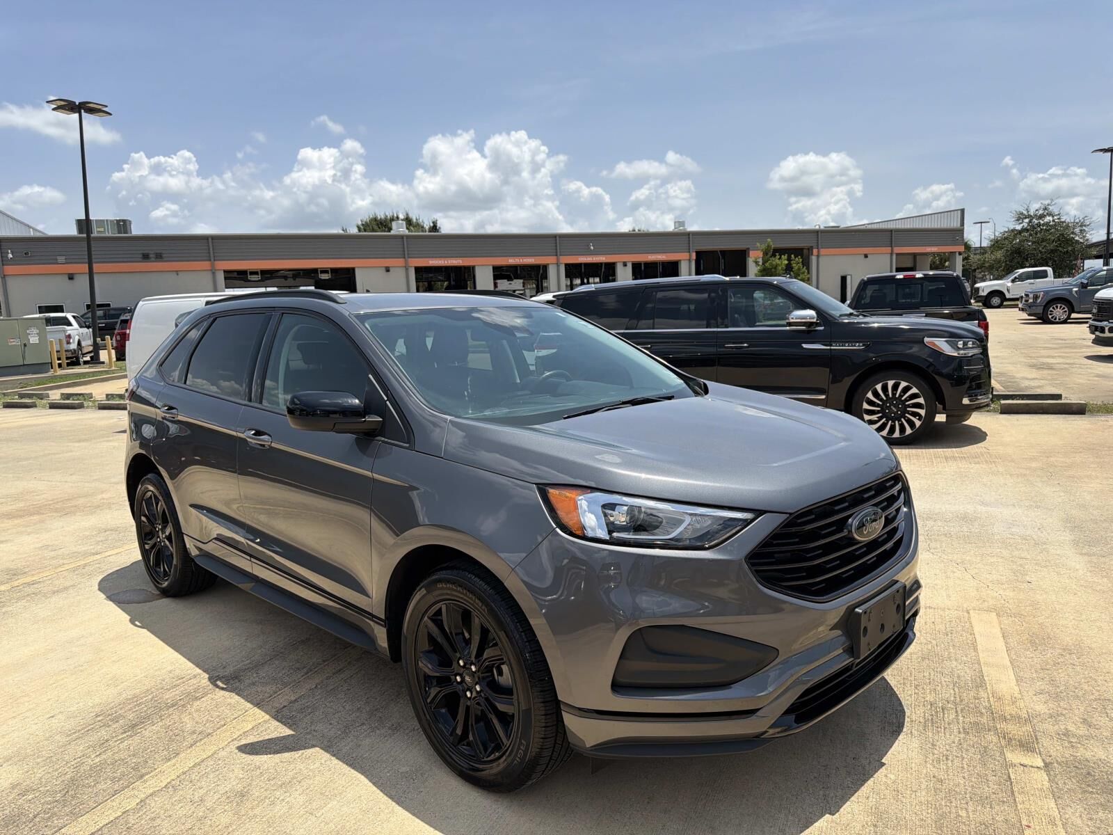 2022 FORD Edge