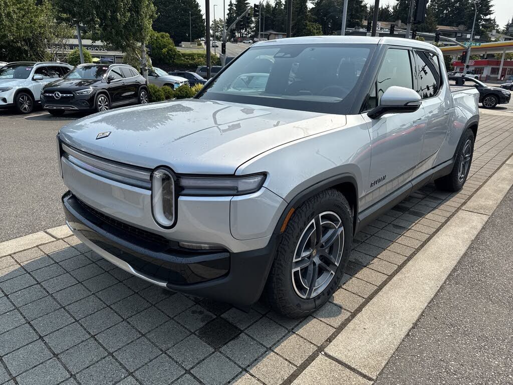 2025 RIVIAN R1T
