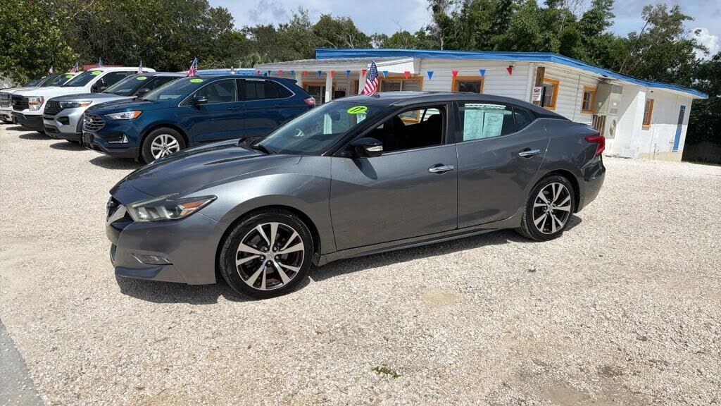 2017 NISSAN Maxima