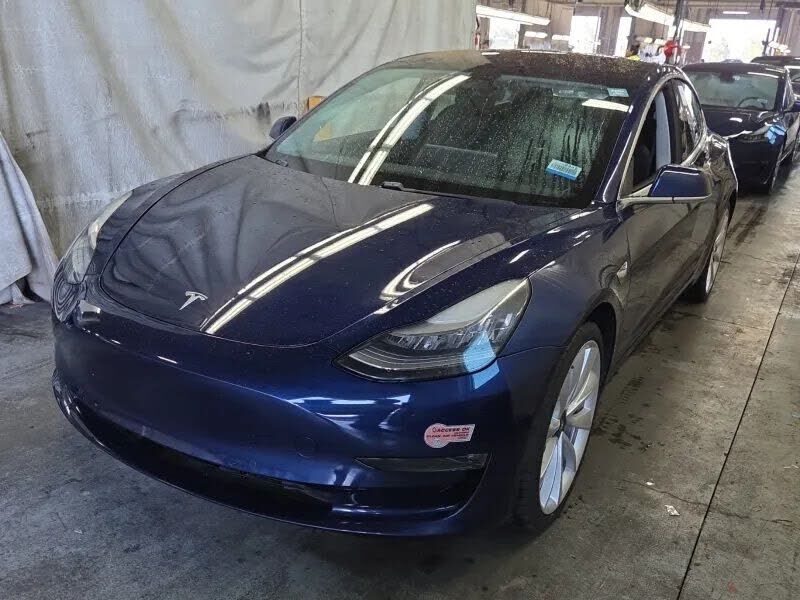 2018 TESLA Model 3