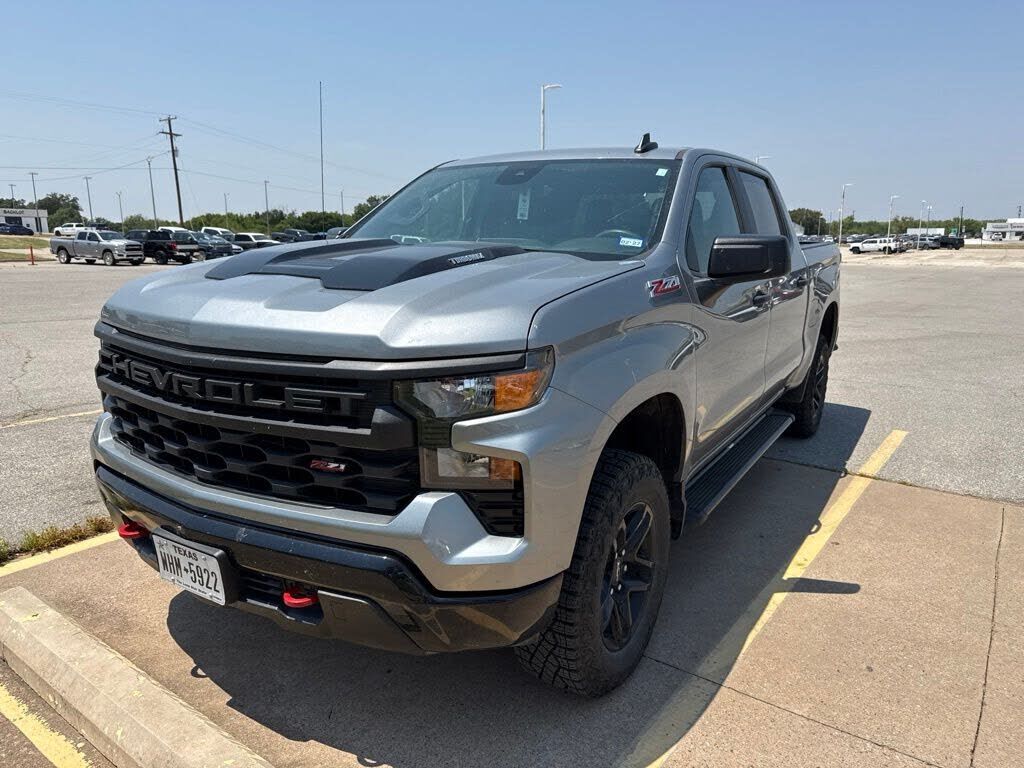 2025 CHEVROLET Silverado
